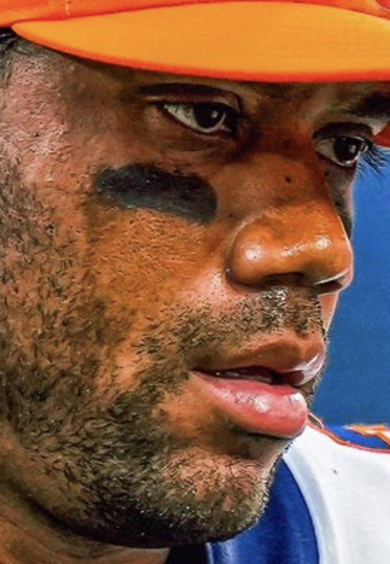 RubenZrtuche's tweet photo. @DanielRomo715 @PFF_Fantasy https://t.co/4MV9TAmpYR