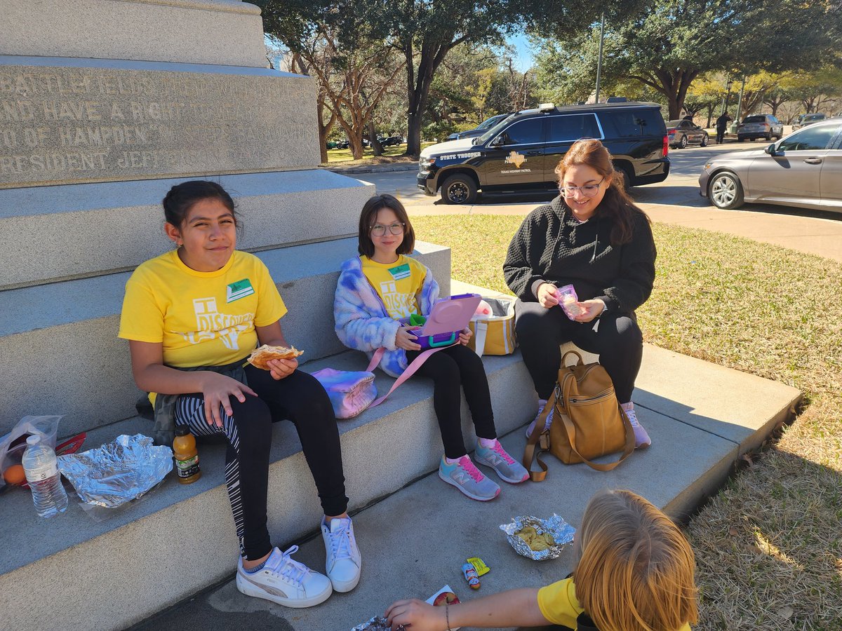 STEM 4th tweet media