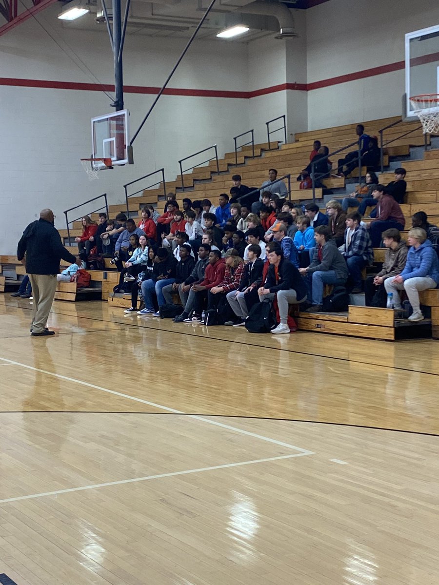 BrightonCards's tweet photo. Welcome to our new head football coach, Keith Setler. Today Coach Setler was introduced to our football team. There was so much excitement and positive energy in the air. We cannot wait for this upcoming season! #AllCardinalsAlways #CardinalFam https://t.co/t3iMznr6pS