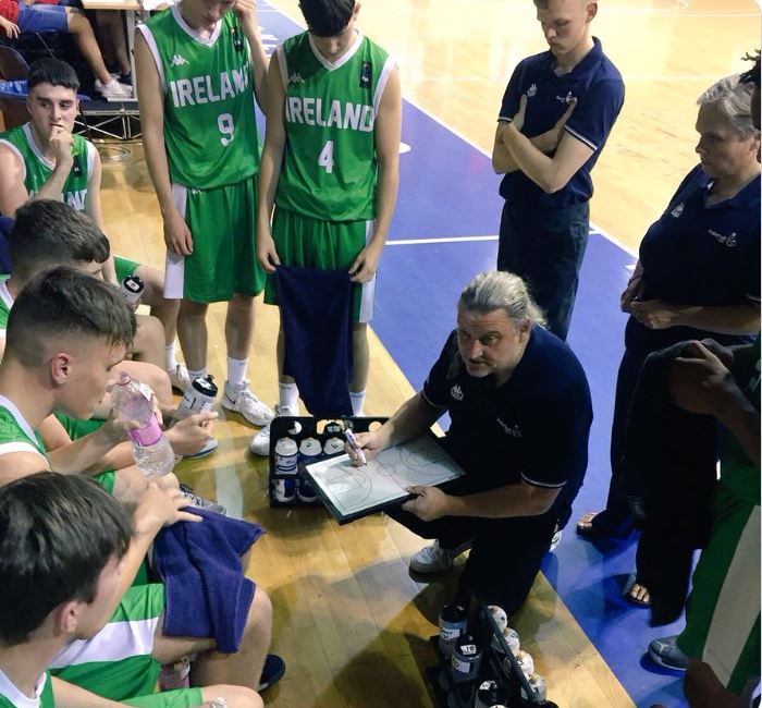 The @EGCeltics are hosting a coaching clinic this Sunday, Jan 15th, themed "Full Court Press - Defensive &amp; Offensive Fundamentals"

The clinic is by Mike Lynch, current coach of the <a href="/BballIrl/">Basketball Ireland</a> U16 Mens NT. 

Full details &amp; registration is on Helpside 👇🏻

shorturl.at/opr16