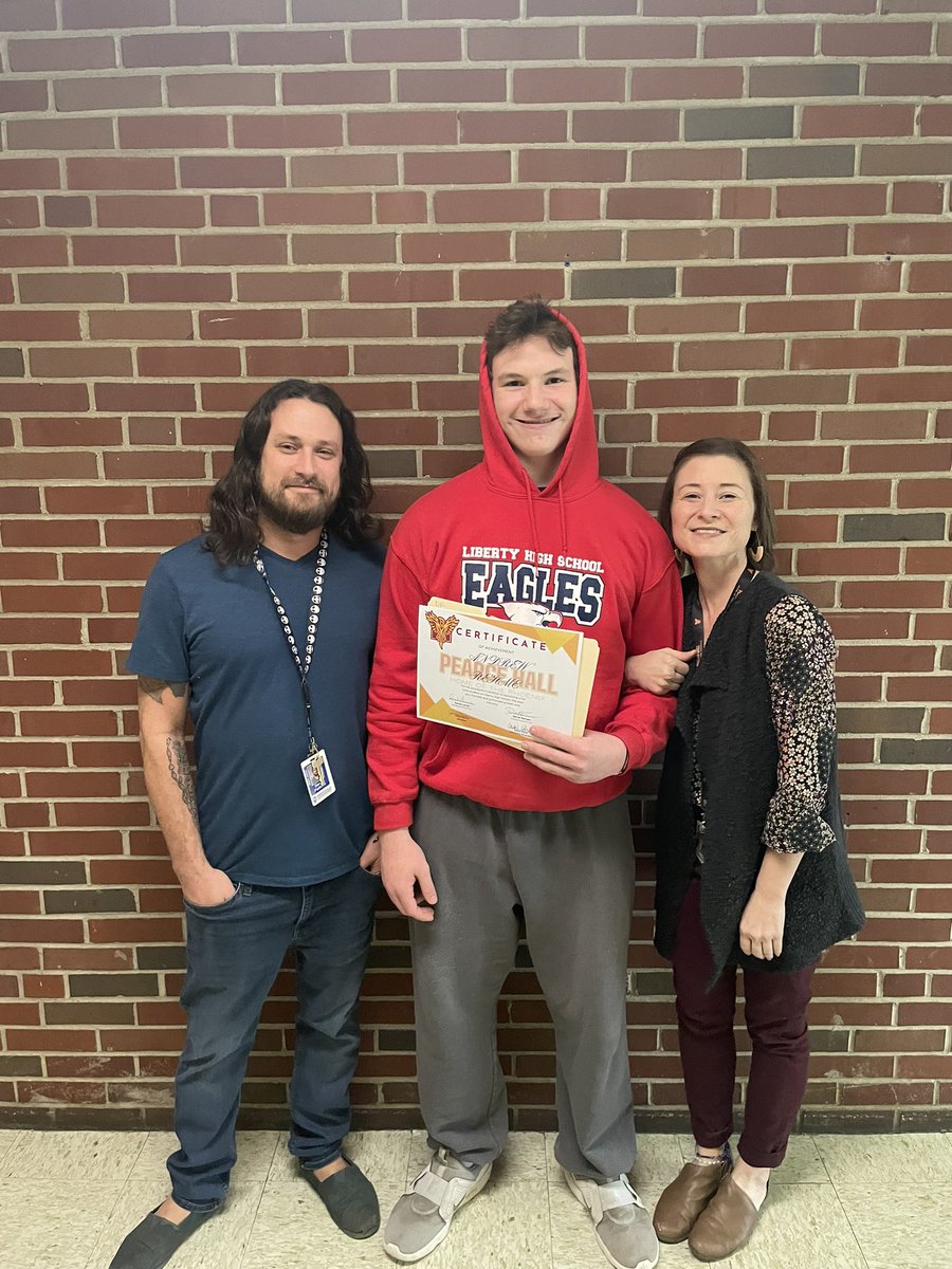 PearceHall's tweet photo. We had many reasons to celebrate on the last day of the semester. One was this student who successfully worked through the Anabranch program and will be going to @WSDLibertyHS full time on Wednesday. He set a goal, worked toward that goal and we couldn’t be prouder. #ClapForHim https://t.co/8WXaeGqdjC