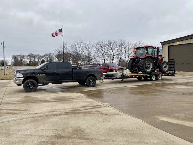 BottomLineSolu1's tweet image. Another satisfied customer adding @AgLeaderTech SteadySteer to his CNH115.  Thank you Travis 🚜🌽 have a great #plant23!

#BLSPrecisionAgSource  
#TrustBLS