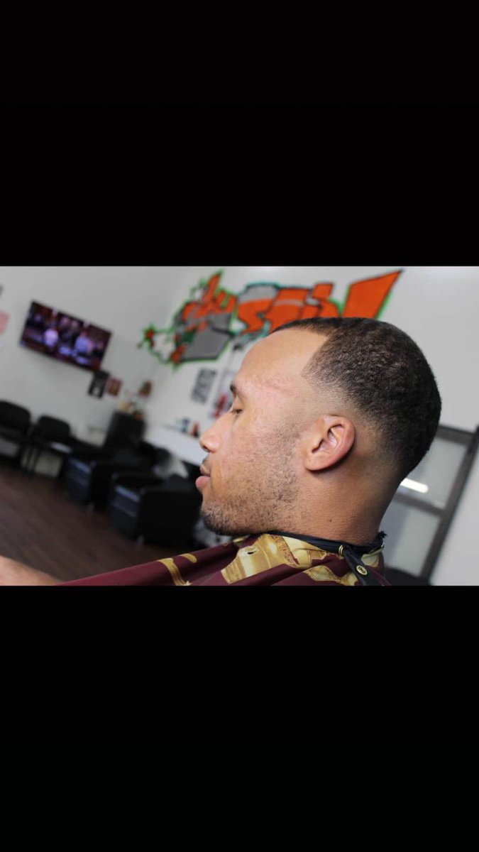 traethebarber's tweet photo. FOLLOW THE FB, TIKTOK, &amp;&amp; IG FOR MORE CONTENT. IF YOU WANNA JOIN THE TEAM MESSAGE US. https://t.co/KAXU8OiKnM