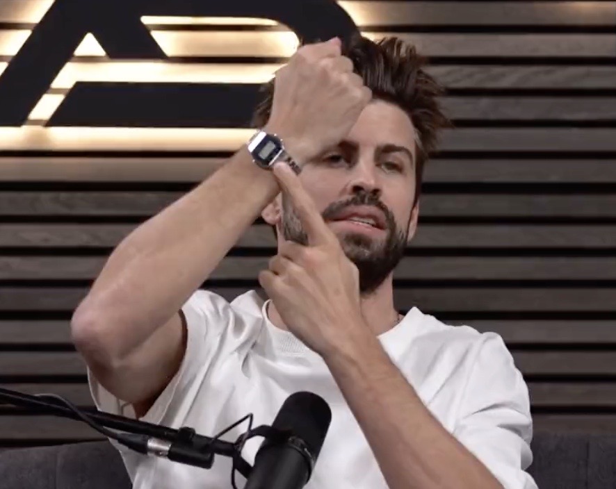 BarcaUniversal's tweet photo. Piqué: "We have reached an agreement with Casio in the Kings League to sponsor us. Casio is a great watch, it lasts a lifetime." https://t.co/3WUqmDrhNU