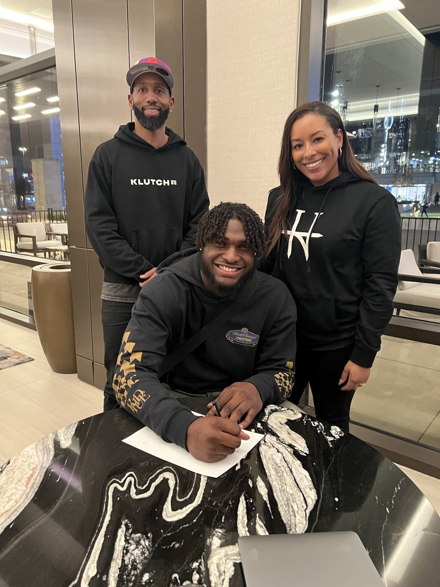 Nicole Lynn (@agentnicolelynn) on Twitter photo Excited to welcome, Will Anderson Jr., to the <a href="/KlutchSports/">KLUTCH Sports Group</a> family! #NFLDraft Excited to welcome, Will Anderson Jr., to the <a href="/KlutchSports/">KLUTCH Sports Group</a> family! #NFLDraft