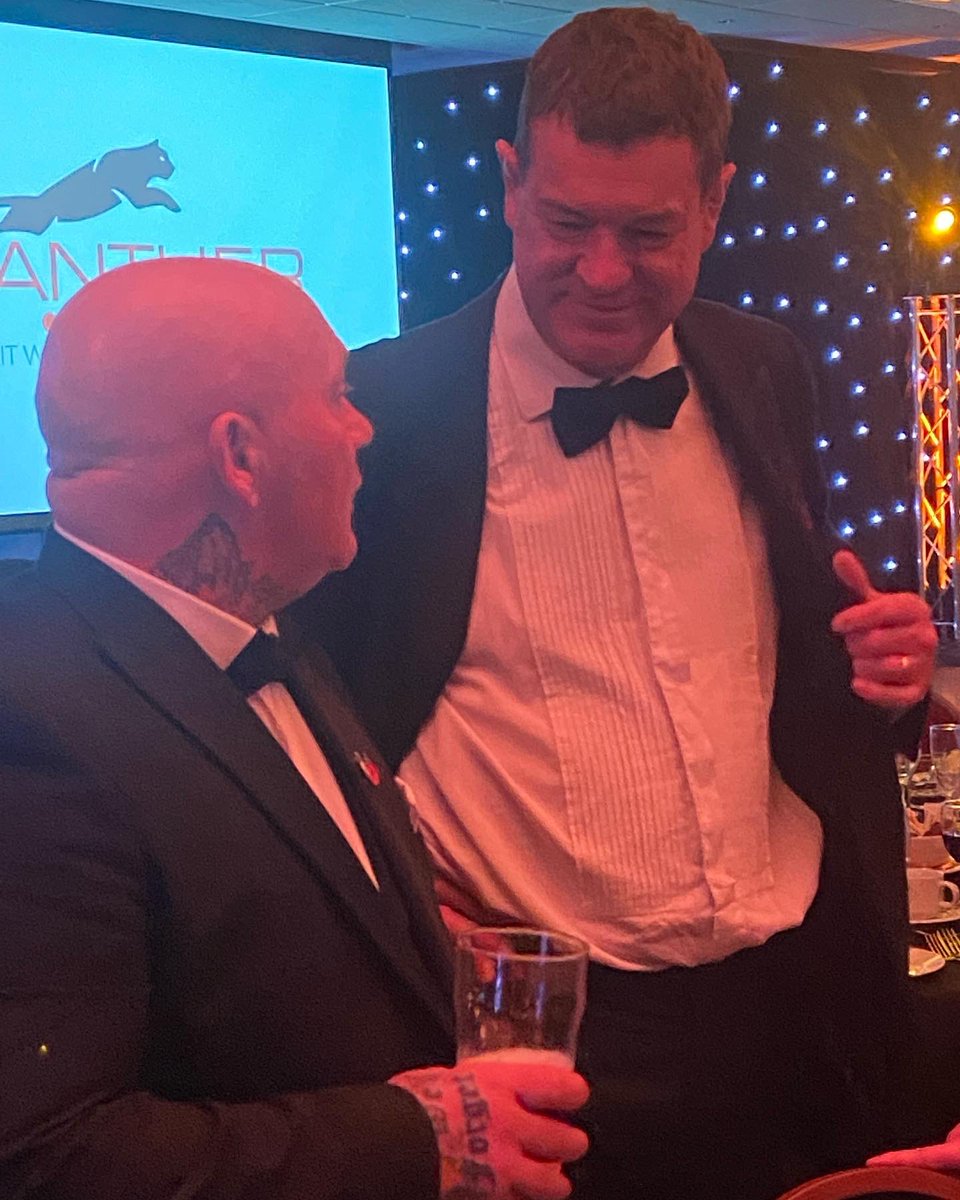 gwillsolutions's tweet photo. Kicking off the Northamptonshire Logistics Awards with our team meeting the Mayor and Lady Mayoress 💫 

John S Sara Homer Laura Taylor Amy Robins Giovanna Papp Ceri Goldring sean F. Damian Pickard 

#nla22 #northamptonshirelogisticsawards #logistics https://t.co/sTuMRf4NHu
