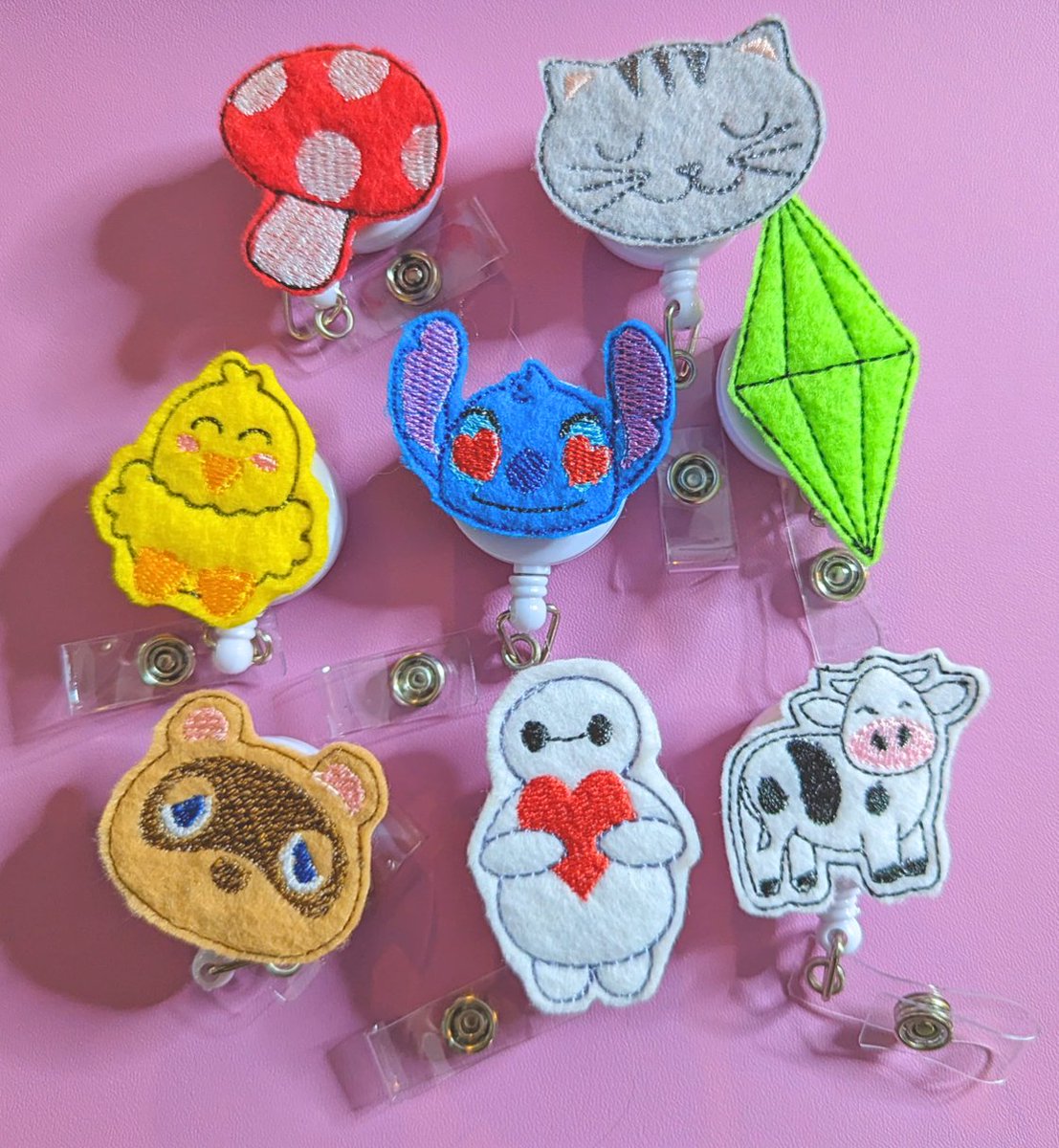 WadingHawk's tweet photo. We have exciting news to share today! We will be adding embroidered felt hair clips for kids and badge reel clips to our online store next Friday, January 20th. 

#SmallBusiness #shopsmall #Sims4 #giftideas #Stitch #embroidery #giftsforher #giftsforhim #valentinesdaygifts #cute https://t.co/4KLSy8jgSc