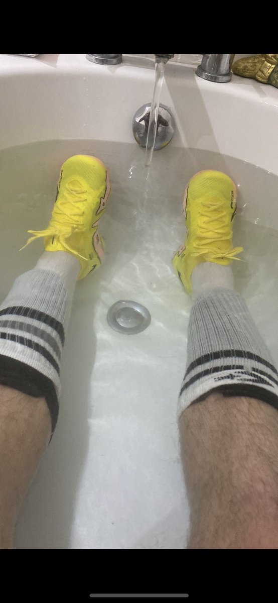 Follano: I’ve got some new boots lads… I hear they mould to your feet better if you get in the bath with them on? 

Rhys Parker: Yeah that’s true mate but it only works if you wear your socks and shin pads…

Follano five minutes later…