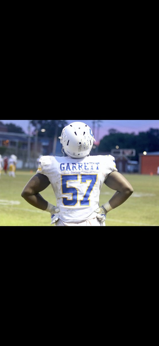 cgdarreon's tweet image. ill never drop my chin, you’ll regret looking over me 👨🏾‍🦯#ComeGetMe! hudl.com/v/2Jptj7