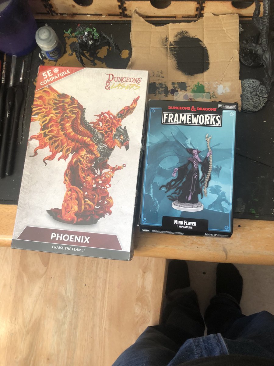 MastODungeons82's tweet photo. @matthewmercer so today I received my dungeons and lasers Phoenix from @GoblinGamingUK made my the amazing @StudioArchon. My plan is to make it look like your fantastic Desirat which was my favourite lesser deity of #explorersguidetowildemount https://t.co/9LHRHku0QS