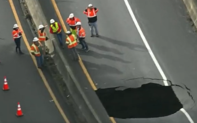 holy_sinkhole's tweet photo. Bwwa ha ha ha ha! https://t.co/dLnUn7CQNM