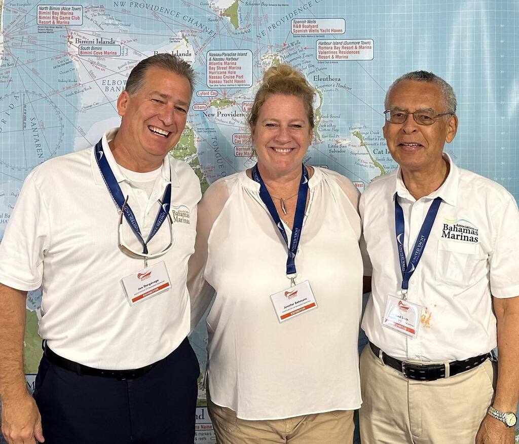 BahamasMarinas's tweet photo. All smiles here at the Stuart Boat Show! Come see us in The Bahamas Pavilion.
#stuartboatshow #bahamasboating #associationofbahamasmarinas https://t.co/LgLDoc4bhK https://t.co/VA2m2Emebo