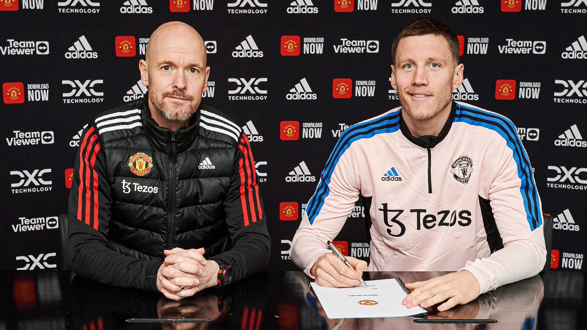 FabrizioRomano's tweet photo. Official, confirmed. Wout Weghorst is new Manchester United player on loan from Burnley 🔴🤝🏻 #MUFC

Weghorst: “I’ve seen United’s progress under Erik ten Hag. Whatever happens in the next months, I can promise to give all my best to the club for as long as I am here”, he says. https://t.co/Xf4NBAR8h2