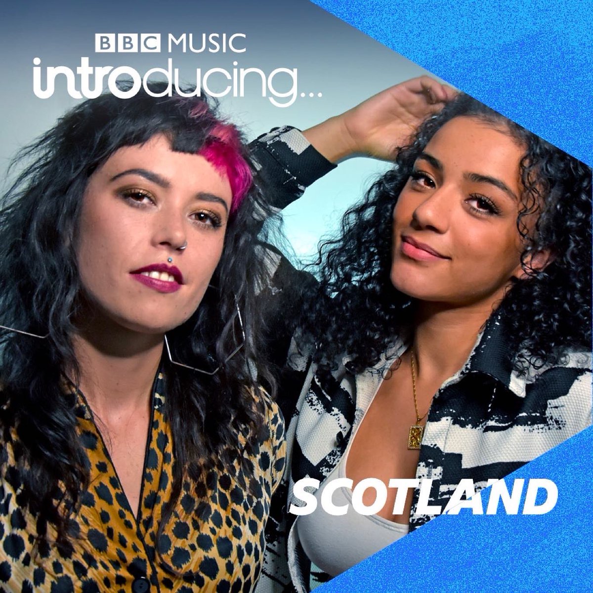 saint_vienna's tweet photo. A huge thanks to @phoebeih and @shereencutty for giving our next single “NEW HOPE” a spin on @bbcradioscotland @bbcintroducing tonight.

The track is released in 1 month, on 10th February.

🖤🤘🏻🙌🏻

#bbcradioscotland #bbcintroducing #newmusic #emo #newemo #modernemo https://t.co/f9a4BgGv3b