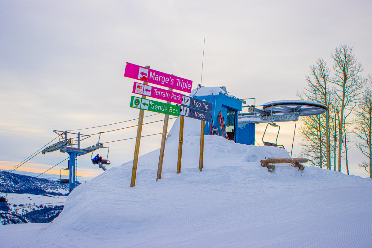 skithebeav's tweet photo. Those mornings when you reach the top of Beaver Mountain, and you feel like you're home. Yeah, we totally understand that feeling.
#WhenYoureHereYoureFAMILY #welcomehomeagain #skithebeav #iRIDEbeaver #YOURmountain #MYmountain #OURmountain https://t.co/BisH2mXltC
