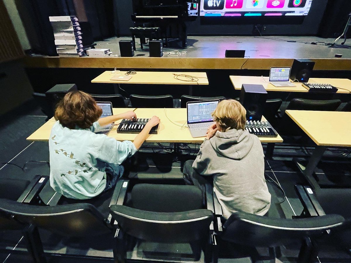 DVSS_music's tweet photo. Thanks to the McMaster Live Lab for their great music production workshop today! @HWDSB_SHSM https://t.co/9qhYHIJRWL