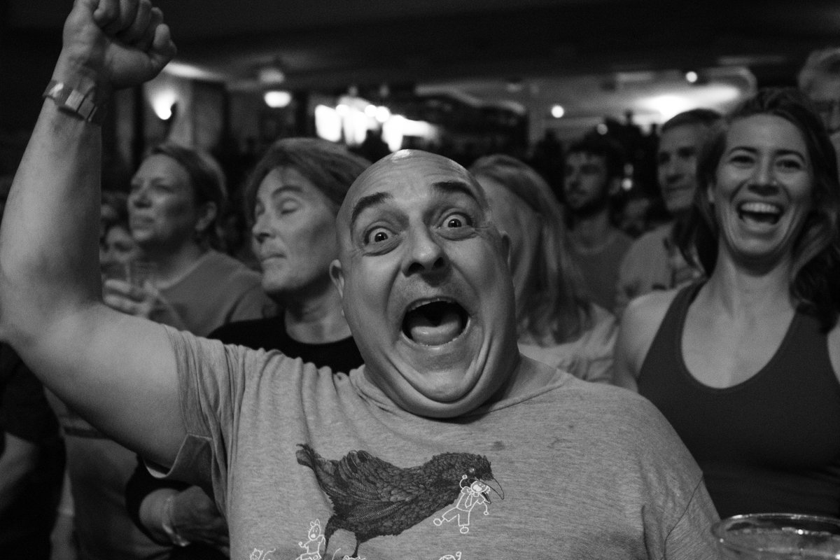 cahoneydrops's tweet image. Friday got us feeling like…

Comment a Honeydrops song that makes you feel like this🤪

#cahoneydrops  #softspot #party #boogie #crazy #weekend