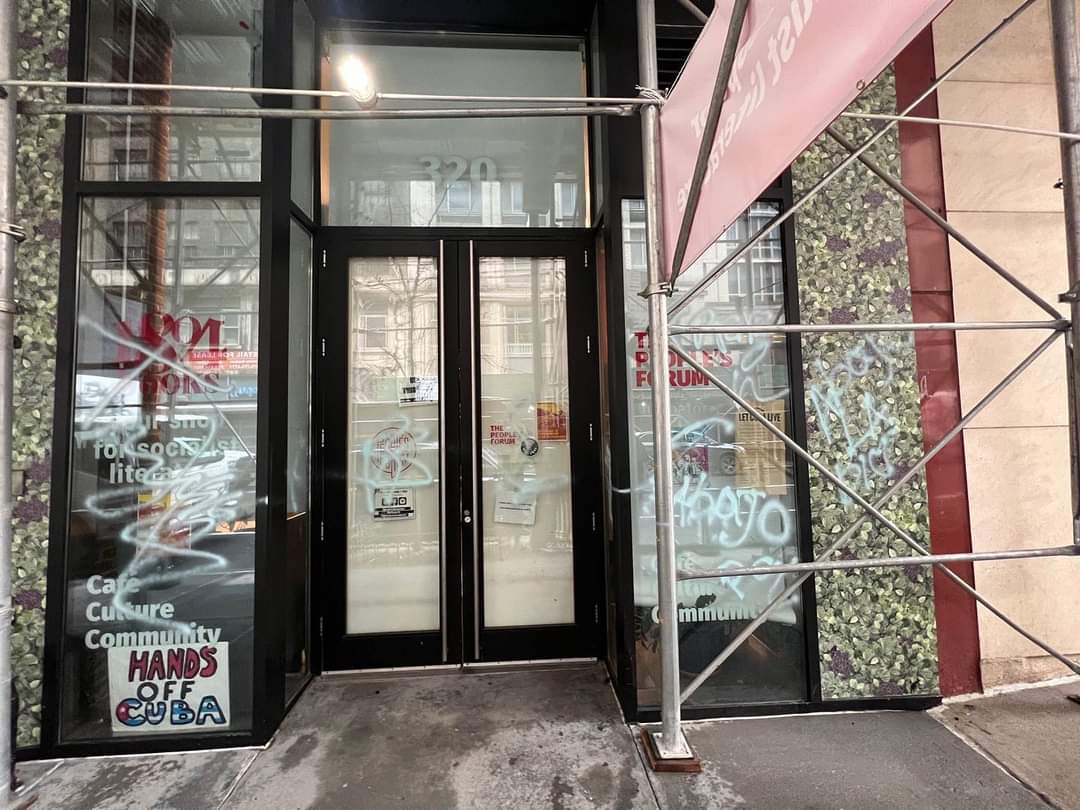 carantosan's tweet photo. All our solidarity with our friends of @PeoplesForumNYC. The vandals cannot accept the example of those who fight and advocate for a world of peace and justice. @ArzuagaReyes https://t.co/PheheexjAK