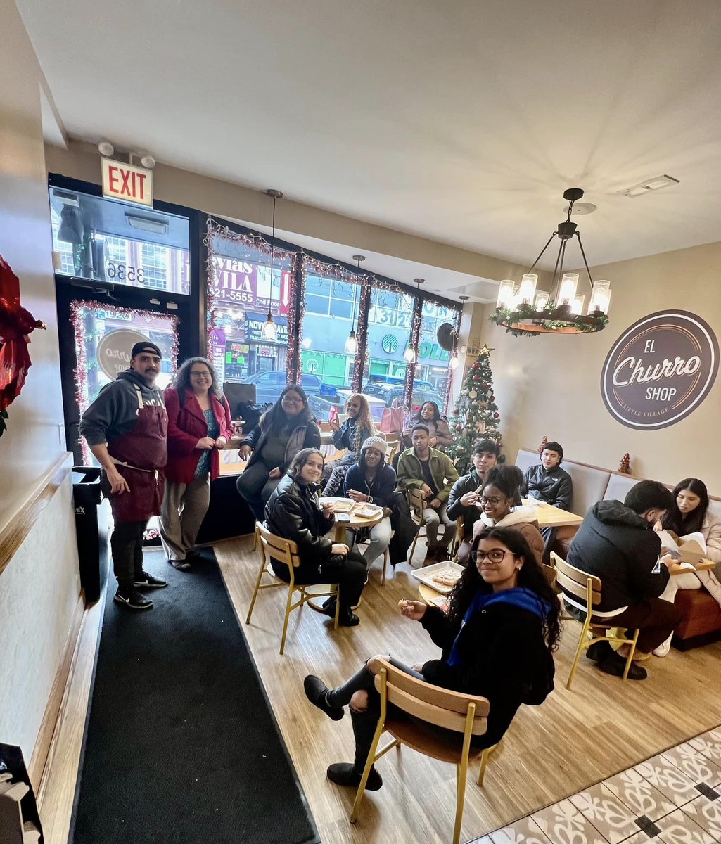 26thStChamber's tweet photo. A stop on the tour included El Churro Shop and heard directly from business owner, Aldo Rios on his journey of becoming a business owner and why he decided to open his business on the 26th street corridor before expanding to any other neighborhood. https://t.co/W9NbtHTH31