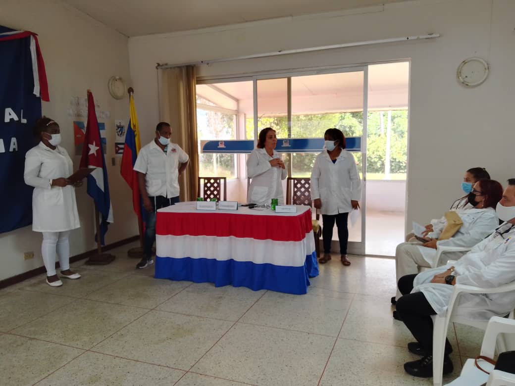 Jornada Científica Estadual. Si queremos tener médicos de vanguardia es necesario una formación, una educación y una docencia de vanguardia. #CubaCoopera #60AñosSalvandoVidas #JuntarYVencer #CubaPorLaVida <a href="/cubacooperaven/">Brigada Médica Cubana en Venezuela</a> <a href="/AdanVillavicen5/">Adan Villavicencio Guzmán</a> <a href="/altunaga_perez/">Esthet Perez altunaga</a>