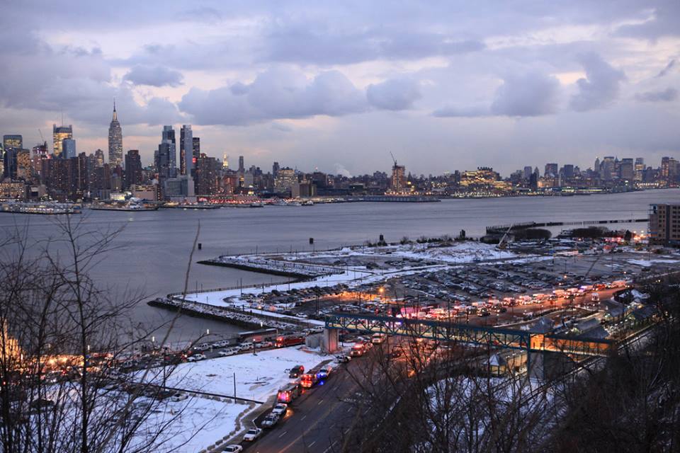 weehawkennj's tweet photo. and NY Waterway, this effort led to the safe rescue of all of the flight’s 155 passengers.  The Township of Weehawken pauses to recognize all those who responded to this emergency and continue to keep us safe every day.  Photo credit: Anthony Quintano https://t.co/rKwjfnSHsT