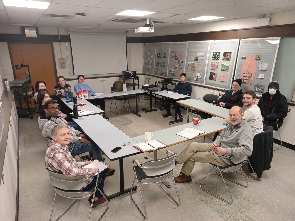 We're back with the first lab meeting of 2023! No research talks but we discussed our goals for the upcoming year!

#GriesyFridays #ThereWillBeSweets