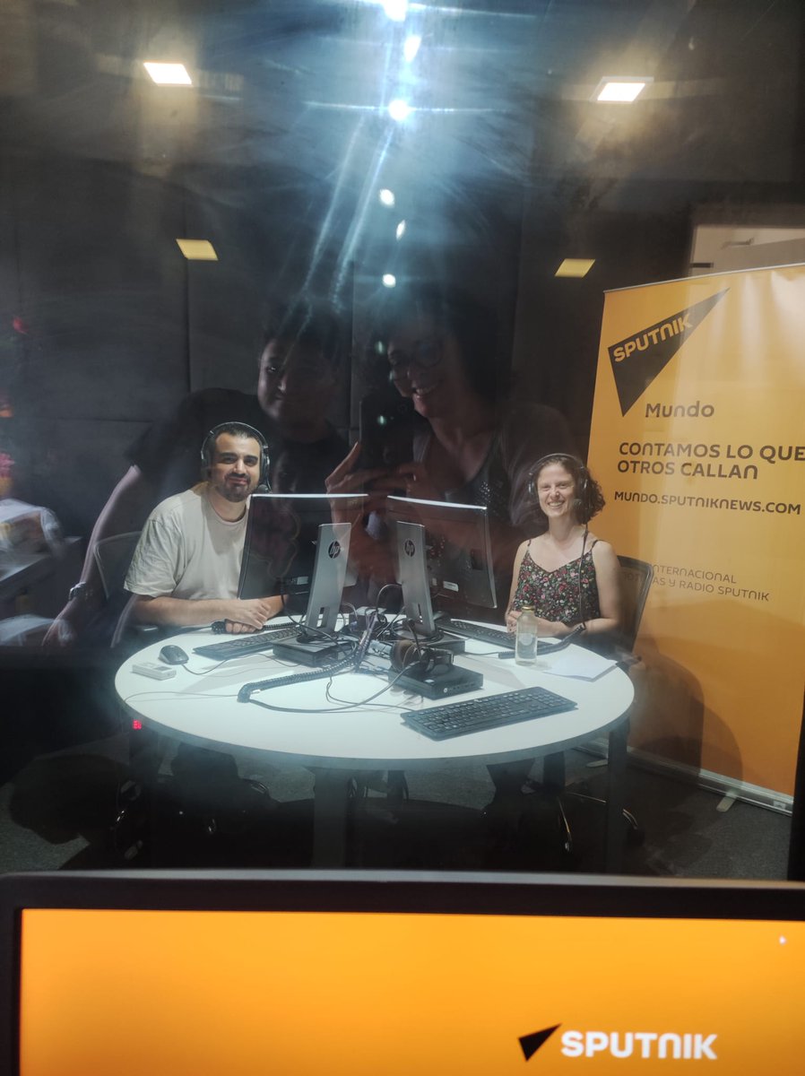 anabelapa's tweet photo. Hoy cerando el ciclo de cerrar ciclos, me despido de #SputnikMundo. Una experiencia muy desafiante, como periodista de las áreas Salud y Ciencia a nivel latinoamericano, pero que disfruté mucho. Y esta no es la excepción, me llevo muchos aprendizajes y muy lindos amigos.
Gracias! https://t.co/wNPq5AKIz4