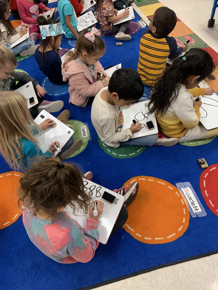 lasirena73's tweet image. Mighty Matadors in Mrs. Ramirez’s class were practicing number recognition, writing numbers, and using movement to internalize their learning. #MathematiciansAtWork #MakingLearningFun @SeguinISD @Ball_ECC