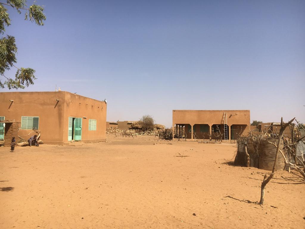 The IAAAE model town village in Burkina Faso is open to everybody, not just Ahmadis. The 9 Ahmadis who were martyred on Wednesday were targeted because of their belief.

- Dr Hassan Wahab, Senior Lecturer at the University of Ghana <a href="/ahwahab/">Hassan Wahab</a> 

voiceofislam.co.uk/shows/drive-ti…