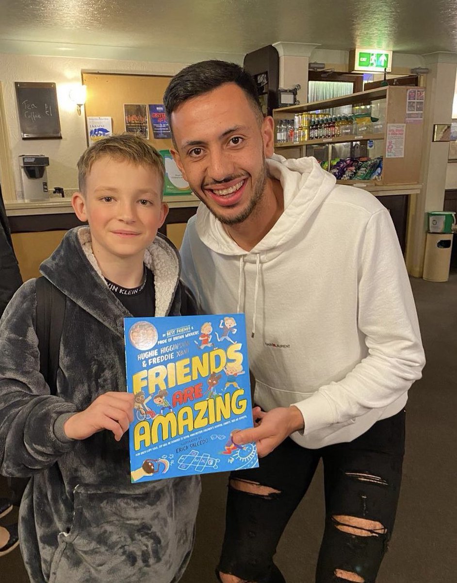 sarahronnan's tweet photo. Hughie &amp; Freddie are looking forward to catching up with James Tarkowski &amp; Dwight McNeil again after completing run18 of their #100kmfootballgroundchallenge all money raised tomorrow at Goodison Park will go to the oncology ward @AlderHeyCharity to donate: https://t.co/MQCY069m1W https://t.co/78vKW2SumI