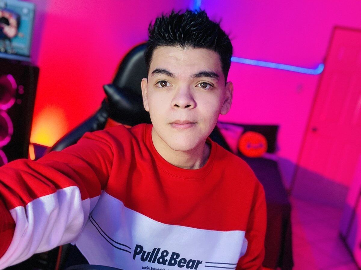 Susozzz's tweet image. A lo que se dedican los tíos que Ibai Llanos hace famoso cuando pillan un poco de fama, voy a acabar con tu carrera @Komanch y no voy a tardar mucho