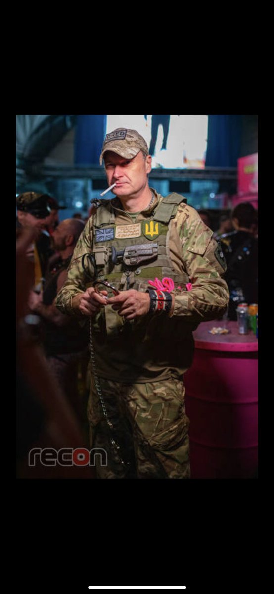 @Lockedsubuk_v2 Fancy something military? 🤗