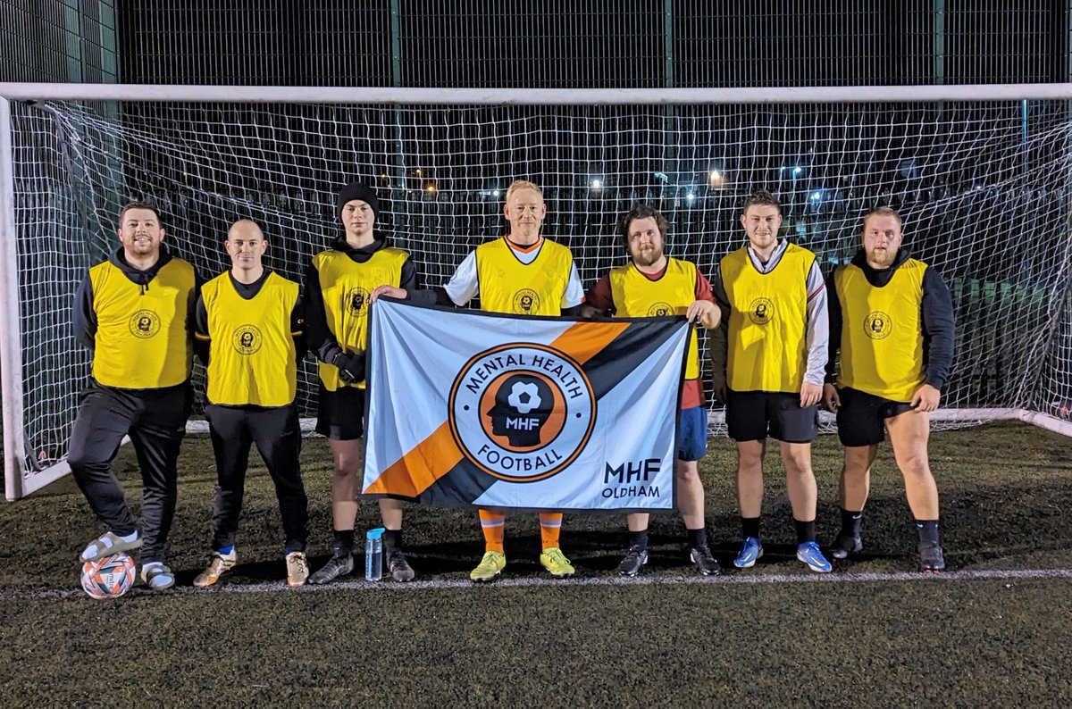 MHF_Oldham's tweet photo. Wow, what a turnout! 💚⚽

33 people started the weekend with a game of football and a chat. Great to hear the support on the pitch, and from the sides too. https://t.co/34revFcZOn