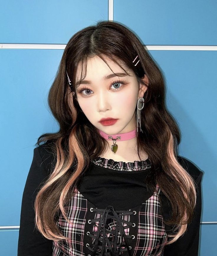 ccdesempleadxs's tweet photo. PRESENCIA ESCENICA
    WONYOUNG      VS        TSUKI https://t.co/a4prtBOzBz