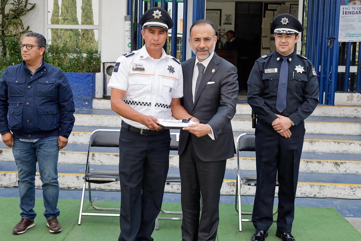 Fernando Flores Fernández tweet media