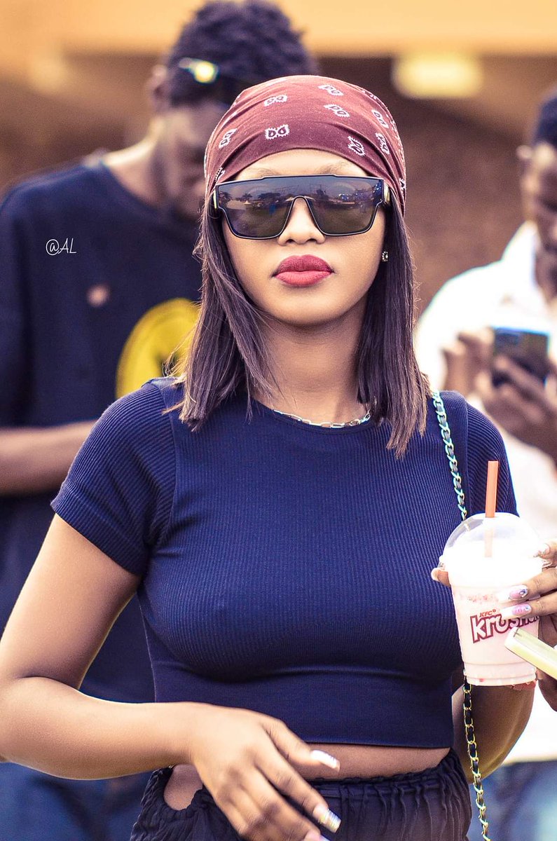 Professor000099's tweet image. What a stage! In deed Uganda Esinga Bulaya!
#spicedianaconcert 
#VIBE
#MissUniverse 
#sheilagashumba 
#prettynicole 
#kabakamwanga