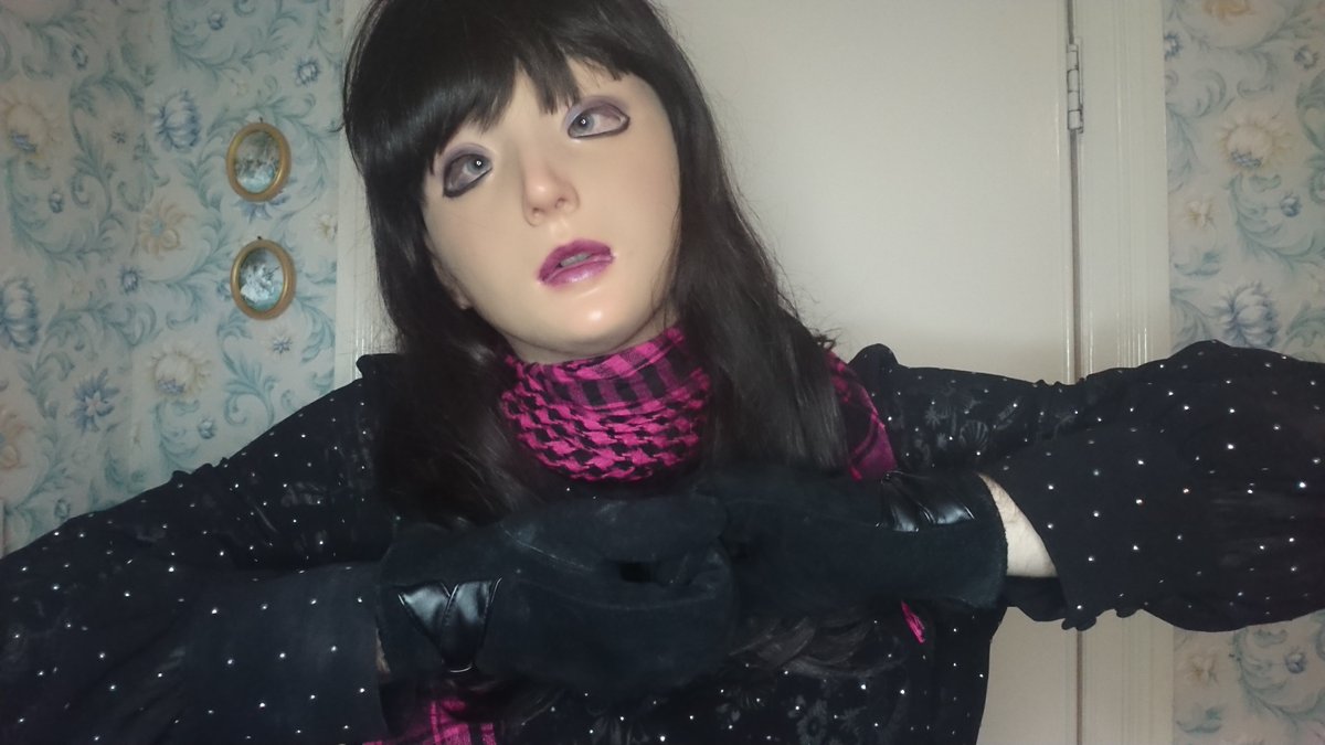 wampiremaster's tweet photo. Megan Female Mask Doll Putting on Gloves
https://t.co/O6FhxCzycC
#valdiskarklins #model #modeling #femalemask #femalemasking #femalemasker #gloves #wearmaskandgloves #mask #maskgirl๐ท #maskfetish #maskselfie #latexmask #leathergloves #heart #outfit #maskestyle #maskoutfit https://t.co/hX8a6UohYy