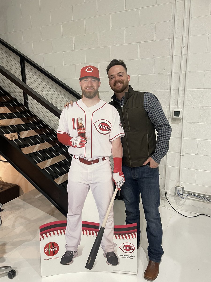 Ran into @Tucker_Barnhart at the @BallengeeGroup office! #HaveACoke
