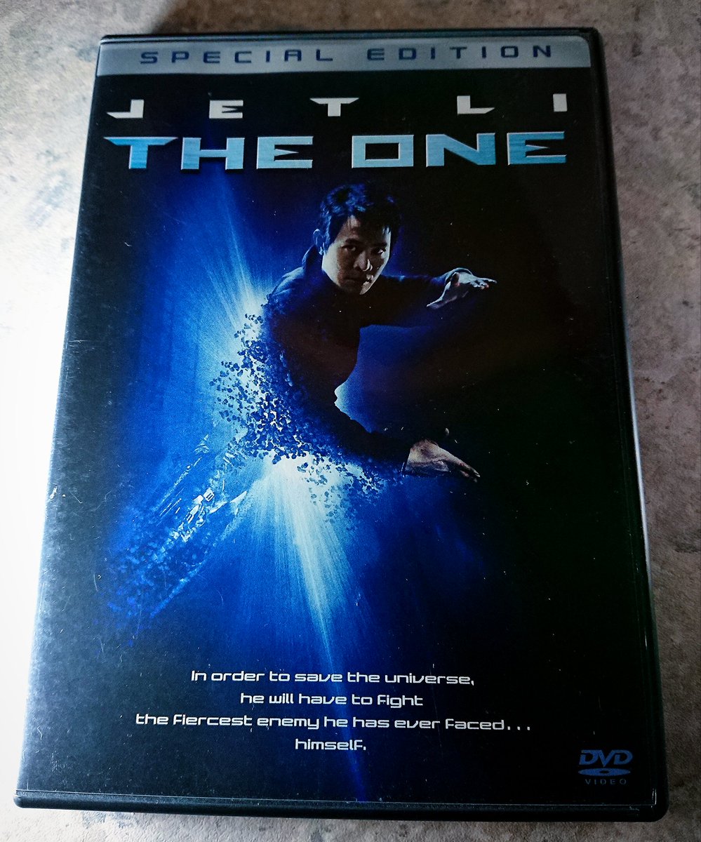 Edmahoo's tweet photo. Tonight's #dvd #TheOne2001 with #JetLi & #JasonStatham (with hair)😱Set in alternate timelines, this action/thriller will keep you guessing until the end. There can only be 'One!' If you like #Highlander then you'll love this! Also starring the gorgeous & under rated #CarlaGugino https://t.co/hxxCDT6OUQ
