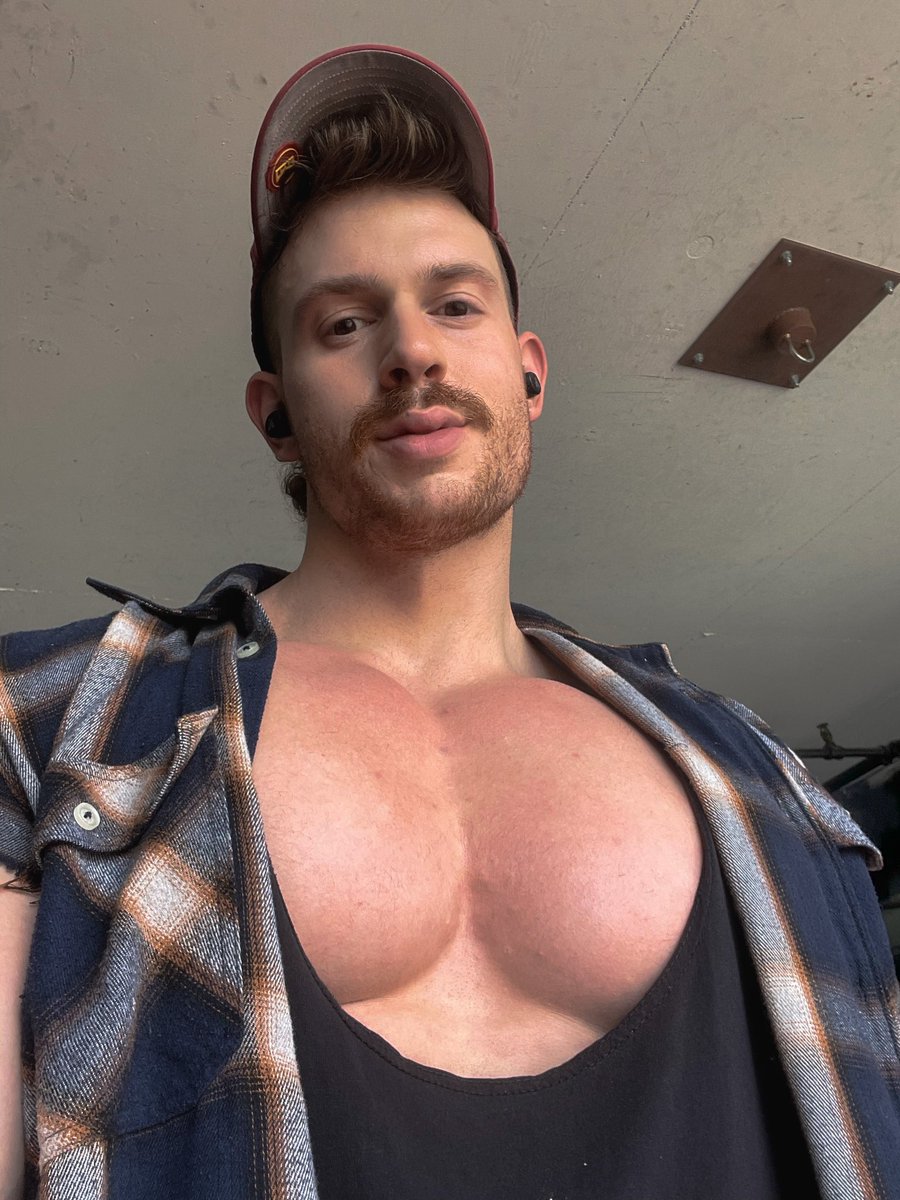 ColtFitness on Twitter "Knockers be knocking"