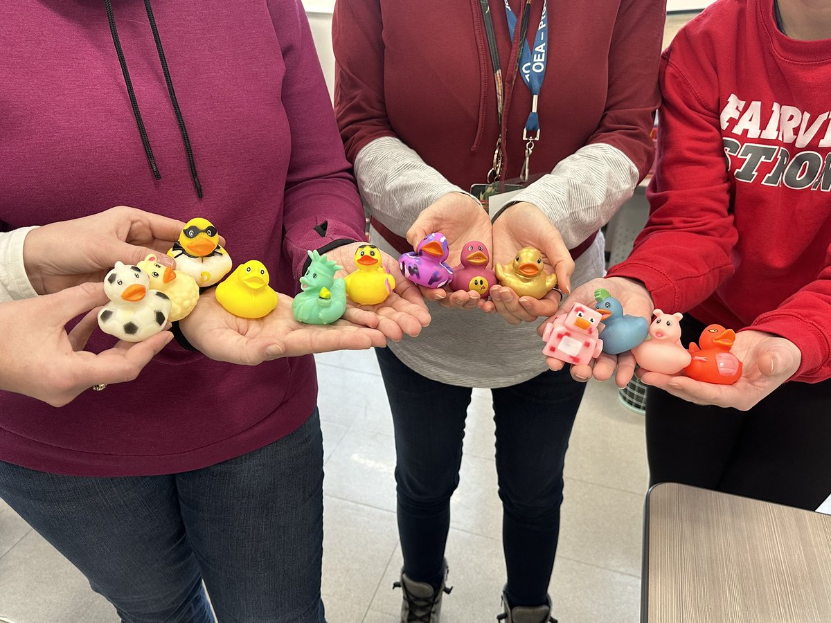 fpcs_rhicks's tweet photo. Happy National Rubber Ducky Day! #embracesthesilly #makelifefun @mrshignite_fpcs @woodhistory1 @fpsc_cmorgan https://t.co/IyWtC9kuu5
