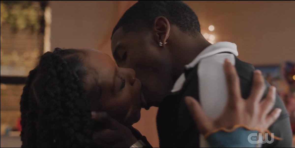 Y’all: “I be dodging them kisses during sex”

Me: