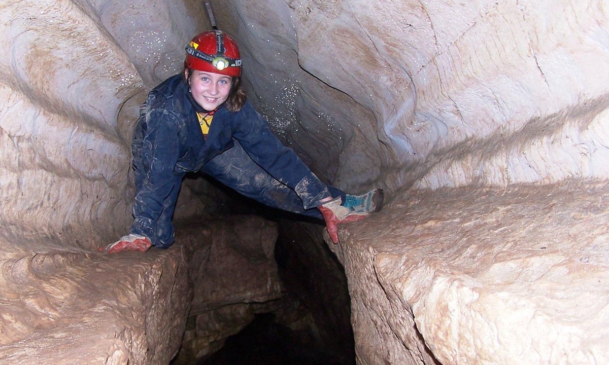 ky_adventure's tweet photo. Join us for the Winter Adventure Weekend At Carter Caves State Park,January 26th-29th with over 200 activities!https://t.co/5u1bKZimH0 #kystateparks #winteradventure #experienceky #explore #caves #adventure #waterways #trails #travelky #kyadventure #adventureky #adventuretrails https://t.co/8pCvYfbmRu