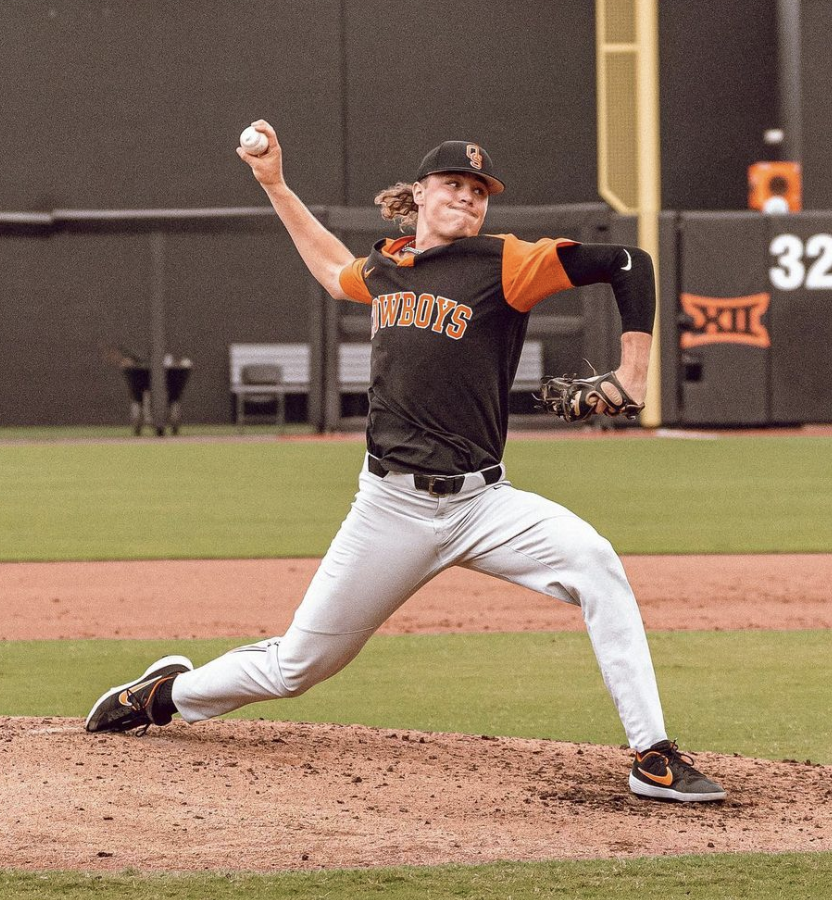 2023 Top Freshman Classes: #17 <a href="/OSUBaseball/">OSU Cowboy Baseball</a> 

RHP Gabe Davis (<a href="/gabedavis07/">Gabe Davis</a>) is a lanky, super-projectable 6-foot-8, 205-pound righthander with a loose, live arm that produced 93-94 mph heat and a good power curve at 81. 

He’s got monstrous upside.

🔗 d1ba.se/2023-FR-16-20