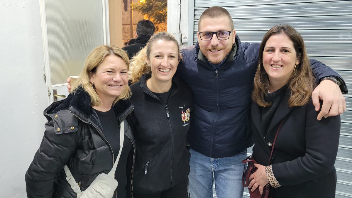 MNuriaRiera's tweet image. #Manacor està de festa! Avui amb de sa torrada i s’assaig dels #goigs de #SantAntoni a la plaça de sa #Concòrdia Enhorabona al Patronat! 👹🔥 @ManacorPp @MariaAn06140915 @PRossello2011 @Tia_Sagreras @xiscaporquer @ppllorenci