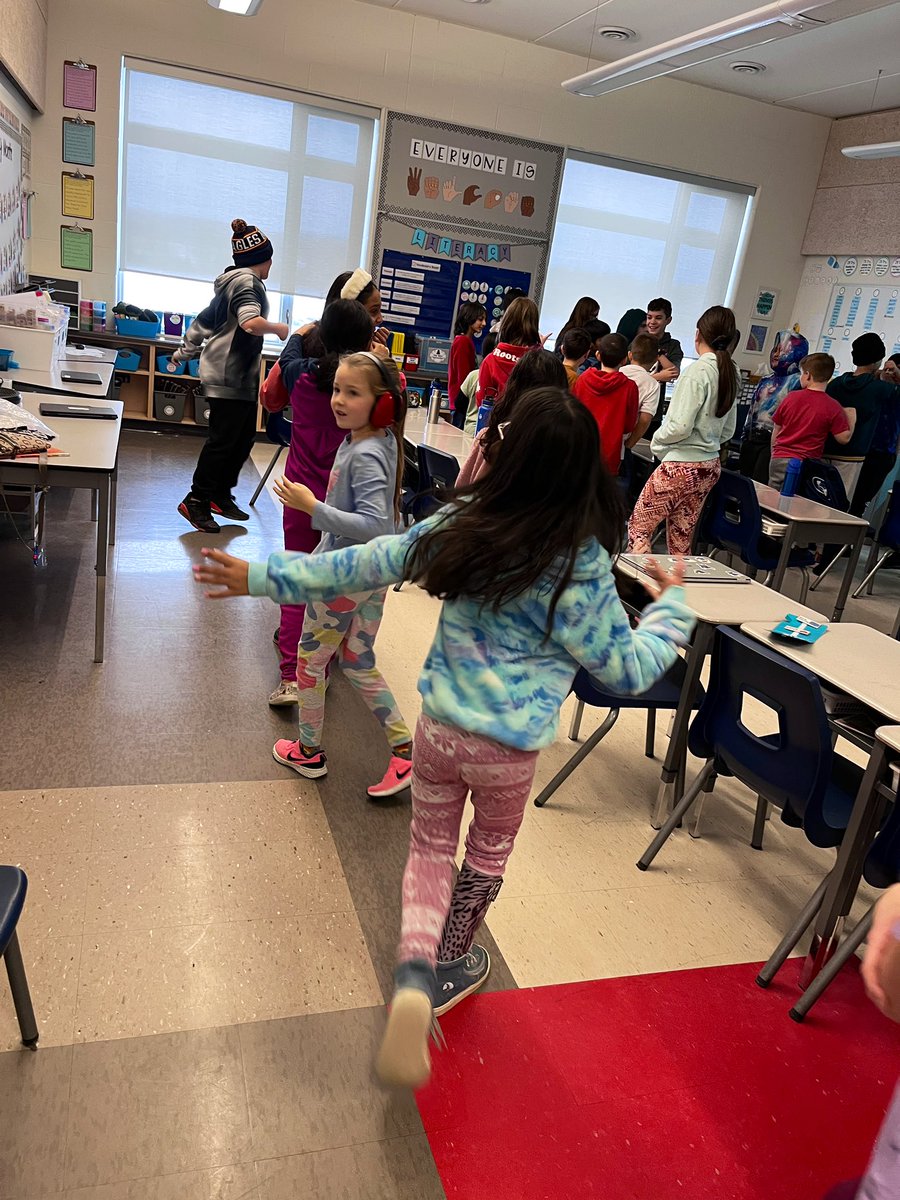 What amazing fun with our learning buddies this afternoon! 💛 <a href="/MrsMcVittie/">Mrs McVittie</a>