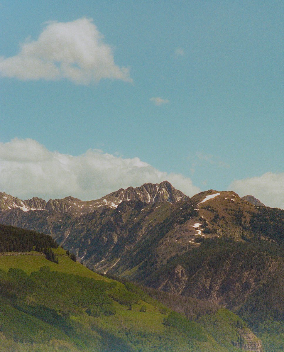 AlexKittoe's tweet photo. Colors of Colorado 🎞 https://t.co/z2ZNpkEYa2