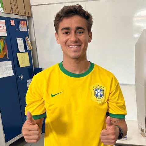 choquei's tweet photo. 🚨VEJA: Perfil no Twitter do deputado bolsonarista Nikolas Ferreira é retido após decisão judicial. https://t.co/4a8On5JZZc