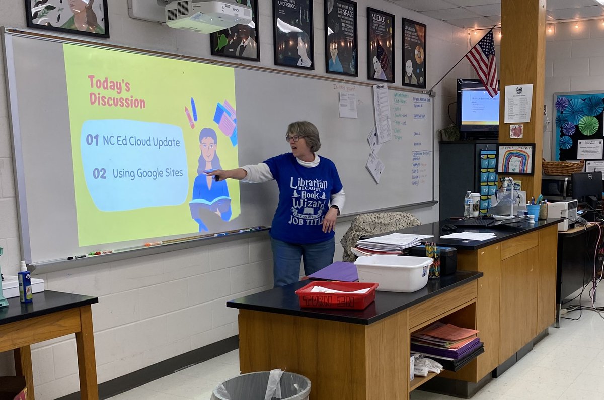 ColleenPinyan's tweet image. This week, I visited staff PLCs to show how they can use Google Sites to engage students. They looked at samples of student work and discussed ways we can collaborate to equip students with new technology skills. #GCSLibrariesEngage @strange_natalie @NancyCravey @apyunc98