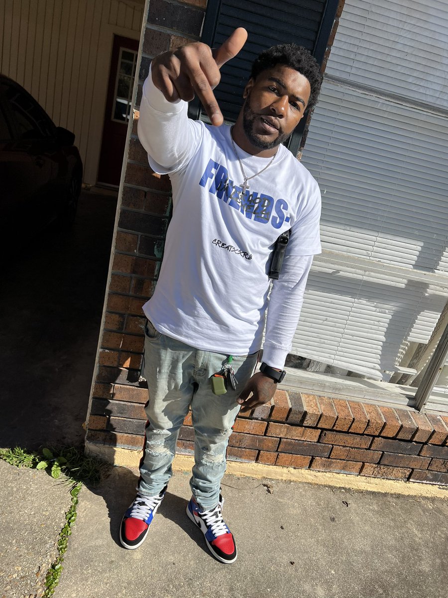 Stacksupkj's tweet photo. Quick to take a nigga spirit he reunited with his pontas🥶 #su4l❣️ #longlivepops💔🕊#hitlinkinbio https://t.co/7UPSwPoueN